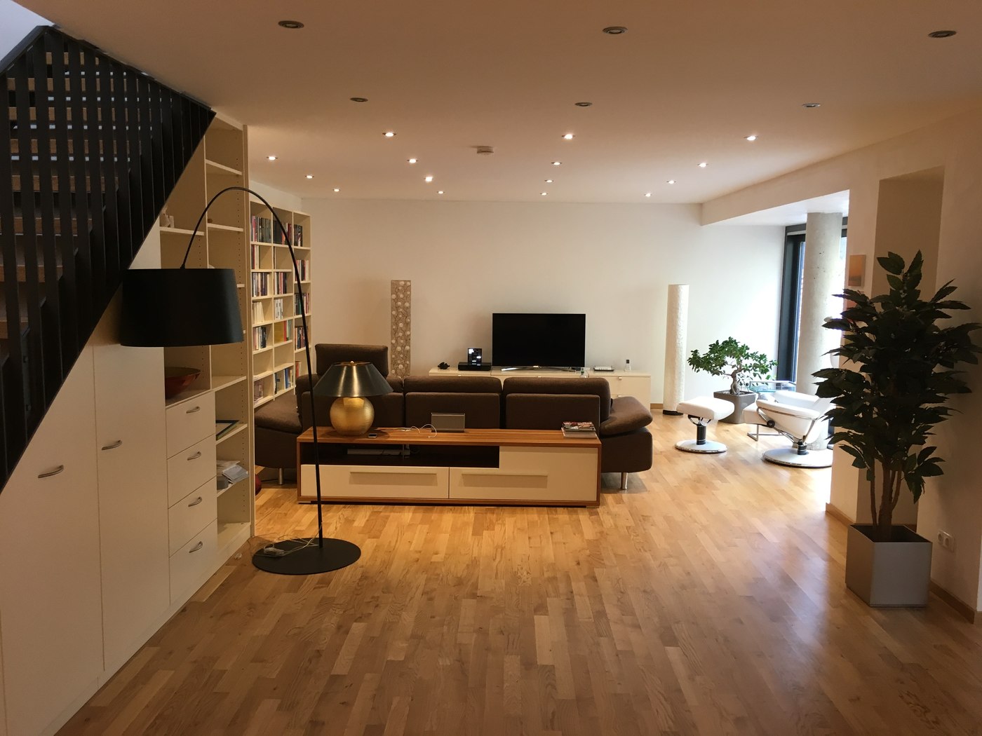 Wohn- und Essbereich mit interner Treppe